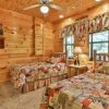 Отель CHEROKEE SUNRISE LODGE Apartment 4 NEVAEH CABIN RENTALS, фото 8