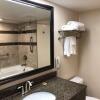 Отель Best Western Plus Cobourg Inn & Convention Centre, фото 32