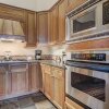 Отель No Cleaning Fees, Luxurious 3 Br In River Run Village Featuring Ski In,ski Out 3 Bedroom Condo by Re, фото 4