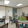 Отель Americas Best Value Inn & Suites - Memphis Graceland, фото 9
