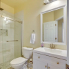 Отель Greensboro Townhome w/ Deck - Walk to Downtown, фото 10