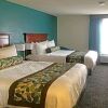 Отель Rodeway Inn & Suites, фото 4