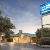 Отель Travelodge Inn &Suites by Wyndham San Antonio Arpt в Сан-Антонио