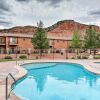 Отель Kanab Condo w/ Pool & Patio, 30mi to Zion NP! в Канабе