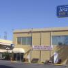 Отель Townhouse Inn & Suites, фото 1