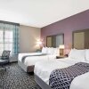 Отель La Quinta Inn & Suites York, фото 12