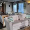 Отель Stunning Seaside Lodge Nr New Forest 2 bed, фото 12