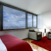 Отель Global Luxury Suites Downtown Jersey City, фото 5