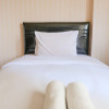 Отель Homey And Cozy Studio Room At Suites @Metro Apartment, фото 8