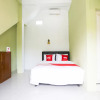 Отель OYO 3355 Homestay Syariah Asyuban, фото 3