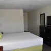 Отель Old Town Western Inn & Suites, фото 4