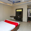 Отель OYO 43897 Redstone, фото 2