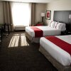 Отель Holiday Inn & Suites Red Deer South, фото 7