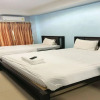 Отель OYO 75506 Ratchapruek Apartment Suphanburi, фото 11