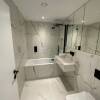 Отель Stylish 2 Bed Flat with Parking, фото 10