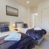 Отель Luxury Apartment - Town Centre North Stevenage, фото 4