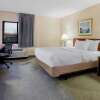 Отель La Quinta Inn by Wyndham Detroit Southgate, фото 3