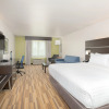 Отель Holiday Inn Express and Suites Lincoln I - 80, an IHG Hotel, фото 3