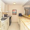 Отель 2 Bedroom on the 9th Floor with Diamond Head Views | 1 Block To Beach | Free Parking & Wifi, фото 17