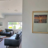 Отель Cheerful 5 - Bedroom Home - Free Parking, фото 24