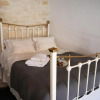 Отель Cleo's Inn, фото 4