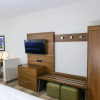 Отель Holiday Inn Express & Suites Houston IAH - Beltway 8, an IHG Hotel, фото 25