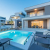 Отель Apartments with Pool Villa Zora, фото 18