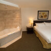Отель Holiday Inn Express Hotel & Suites WHITECOURT, an IHG Hotel, фото 18