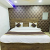 Отель The Midland by OYO Rooms, фото 6