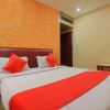 Отель OYO 11585 Hotel Shreenithi, фото 21