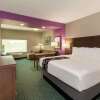 Отель La Quinta Inn & Suites by Wyndham Lafayette Oil Center, фото 20