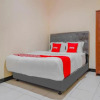Отель Guest House Citra Pemuda Syariah by OYO Rooms, фото 10
