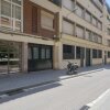 Отель Lovely 1Bed Close To Park Guell Tube 5 Min Walk в Барселоне