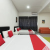 Отель OYO 43993 Madsuite, фото 13