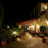 Отель Oliver's Restaurant & Lodge, фото 1