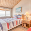 Отель Breakers Beach House #1, фото 12