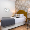 Отель Modern 2BD apartment with terrace in the city center. Recaredo VIII, фото 16