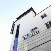 Отель White Hotel, фото 1