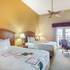 Отель La Quinta Inn & Suites by Wyndham Marble Falls, фото 39