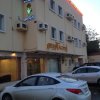 Отель Al Narjes Suites в Гизане