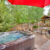 Отель Bend Getaway w/ Private Hot Tub, Patio & Grill!, фото 13