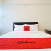 Отель Reddoorz Apartment @ Malioboro City Adisucipto, фото 17