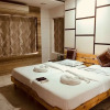 Отель Economical Stay In Heart Of Mumbai, фото 3