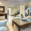 Отель Beautiful Large 4 B/R Villa W/ Pool Jumeirah Island, фото 21