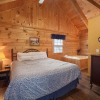 Отель Sleepin' Inn 2 Bedroom Cabin by RedAwning, фото 9