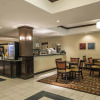 Отель Comfort Suites Hanes Mall, фото 14