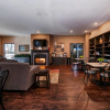 Отель Guest Inn & Suites - Midtown Medical Center, фото 23