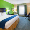 Отель Holiday Inn Express & Suites Newport S, an IHG Hotel, фото 3