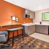 Отель Holiday Inn & Suites Toledo Southwest - Perrysburg, an IHG Hotel, фото 6