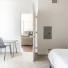Отель Sophari Bellevue Tower Apts, фото 31